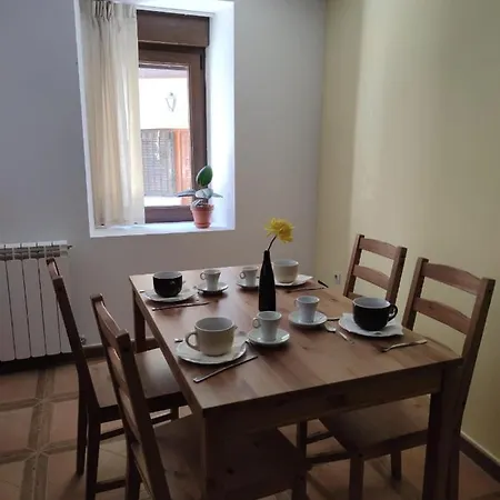 Rural L'almada De Yebra Hostel